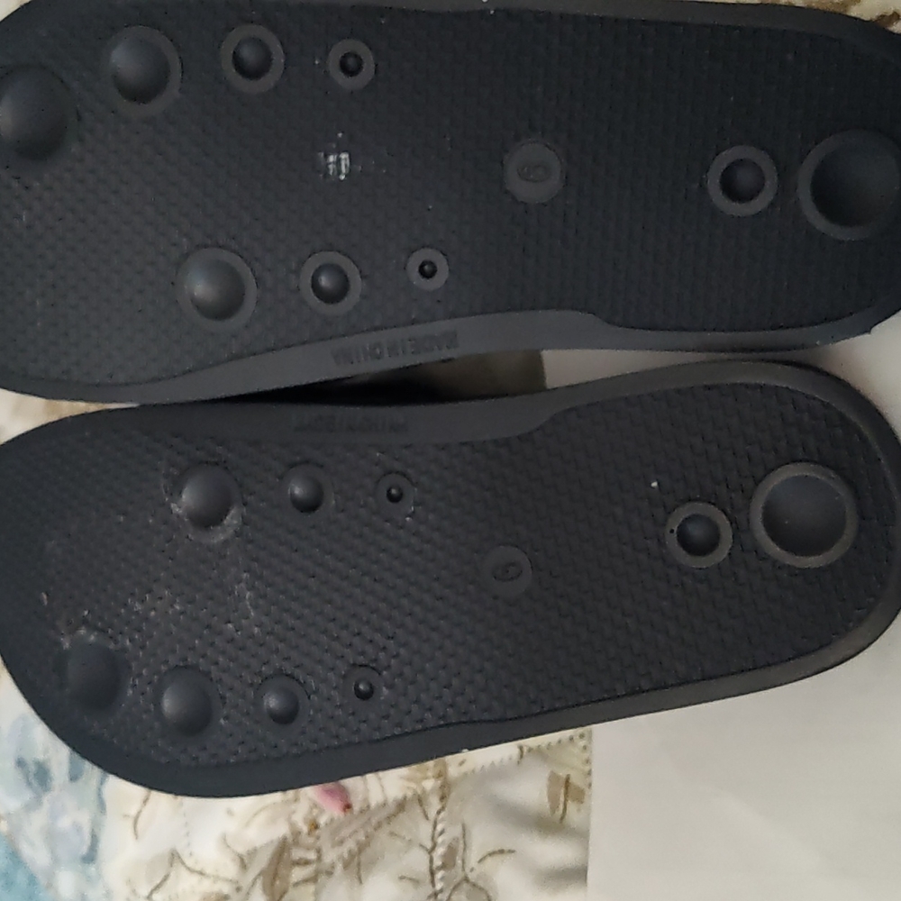 Sandal - Picture 6 of 8